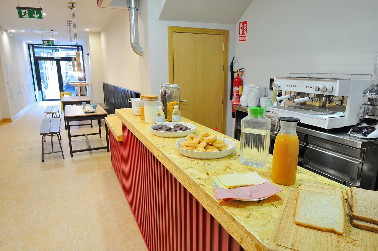 Egunon Bilbao Hostel Exterior photo
